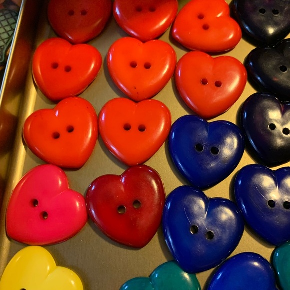 Colorful Heart Shaped Buttons Set - Picture 2 of 8